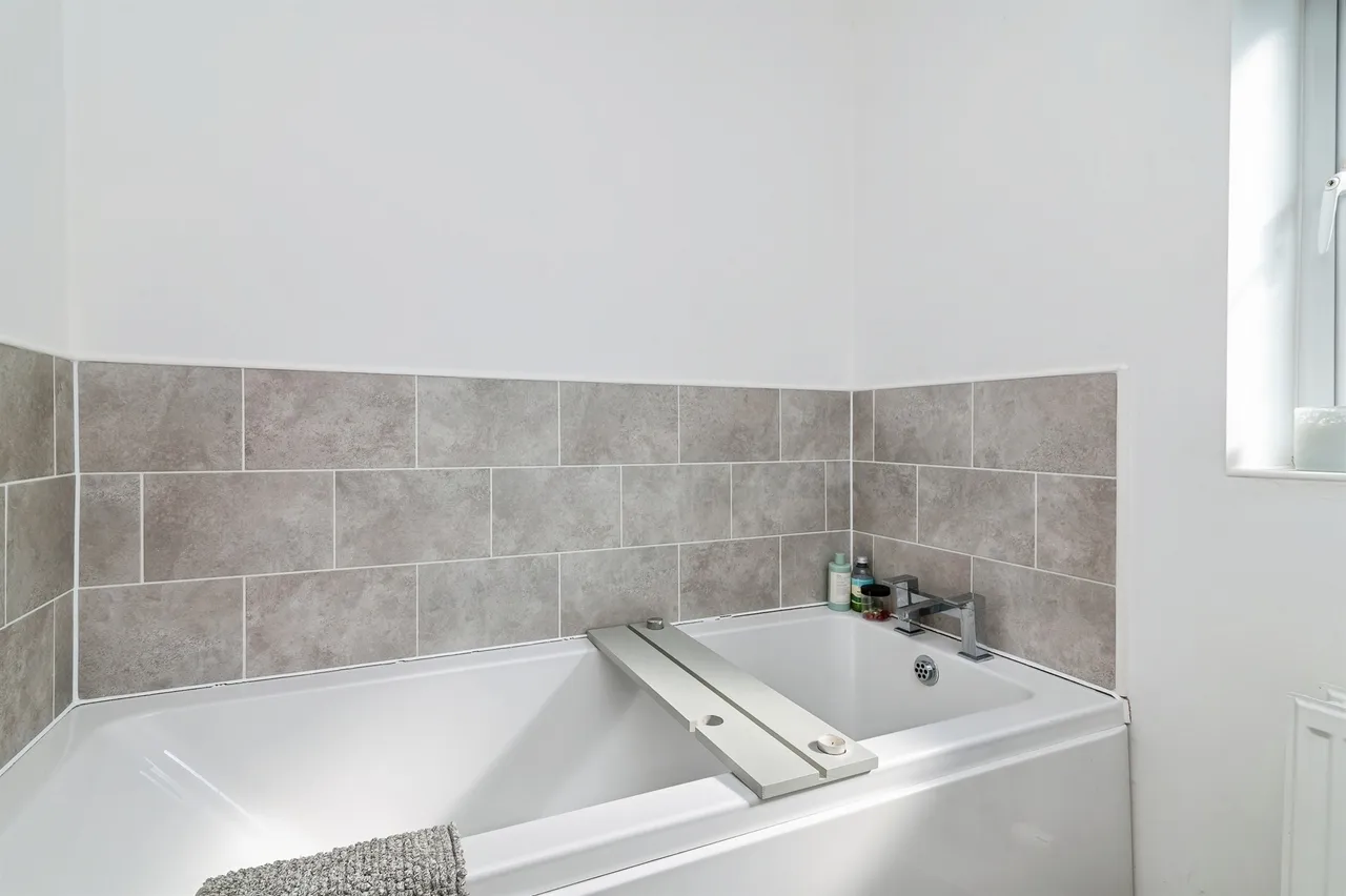 Greymede Avenue, Nottingham, NG8, photo 17