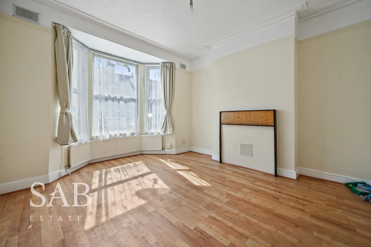 Mount Avenue, Southall, UB1, photo 2
