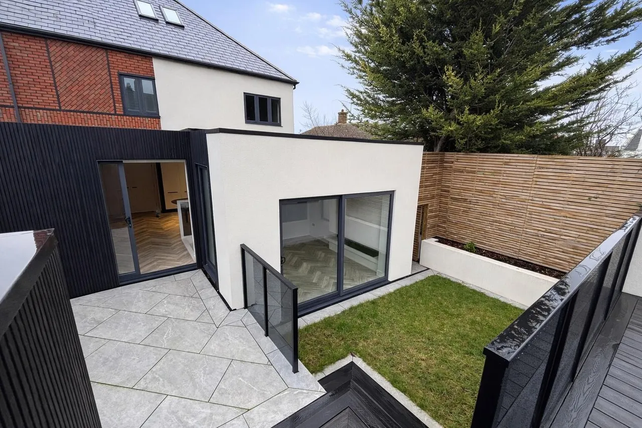 Ridley Road, Rochester, photo 15