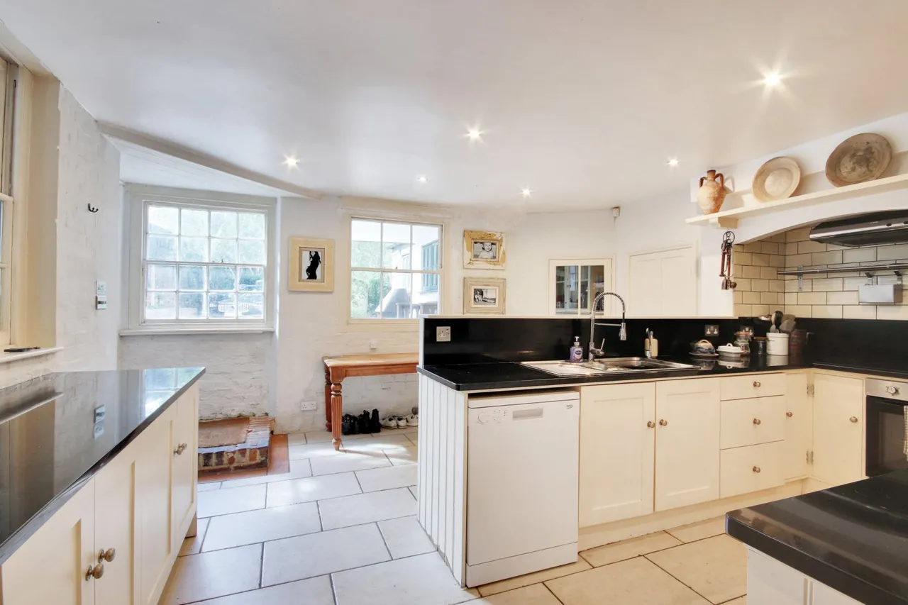 High Street, West Malling, ME19, photo 8