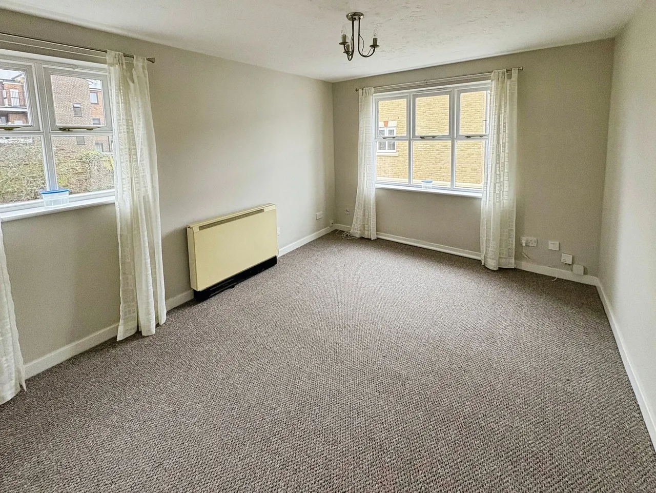 Stapleford Close, Chelmsford, CM2, photo 2