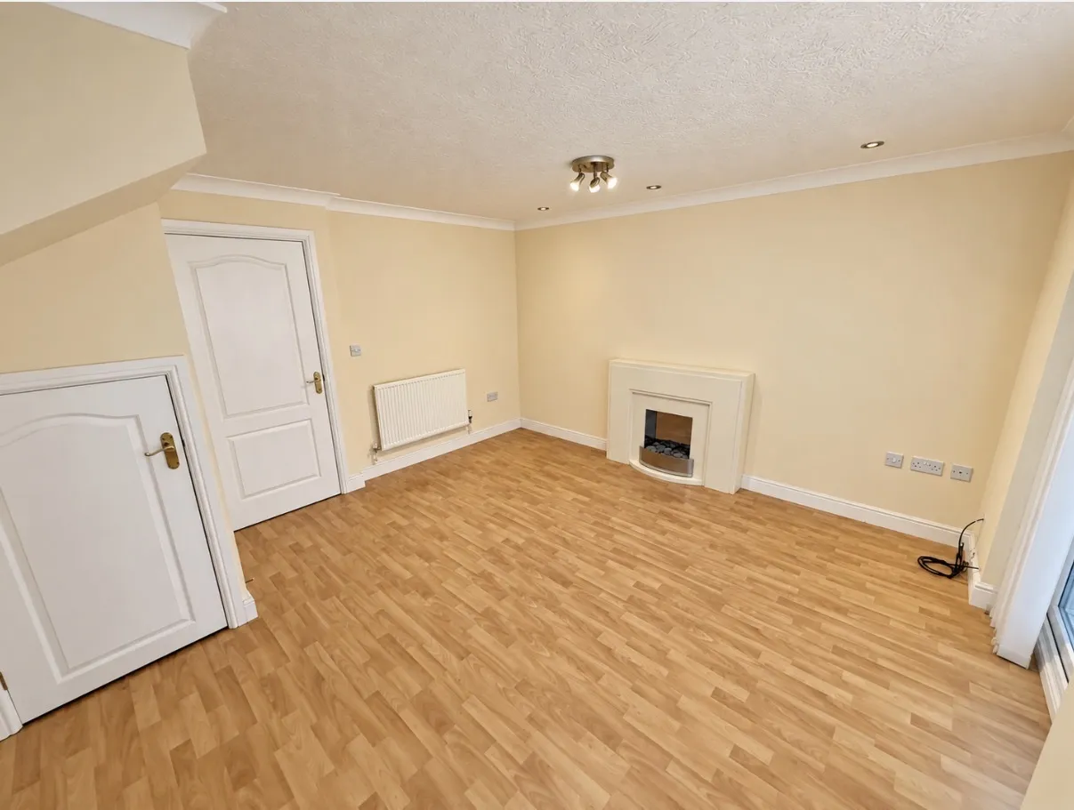 Green Close, Renishaw, S21, photo 4
