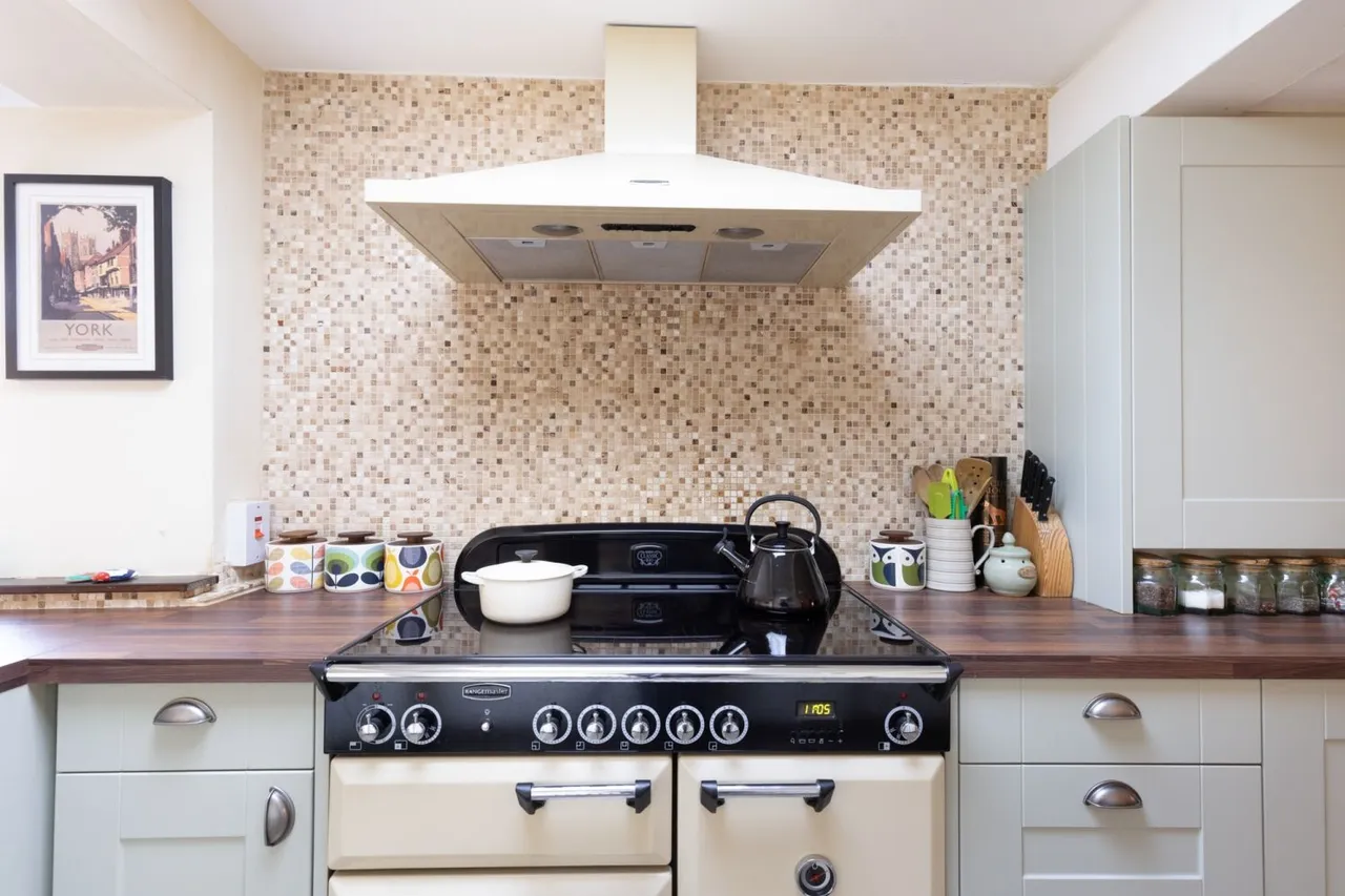 Sherburn Street, Cawood, YO8, photo 9
