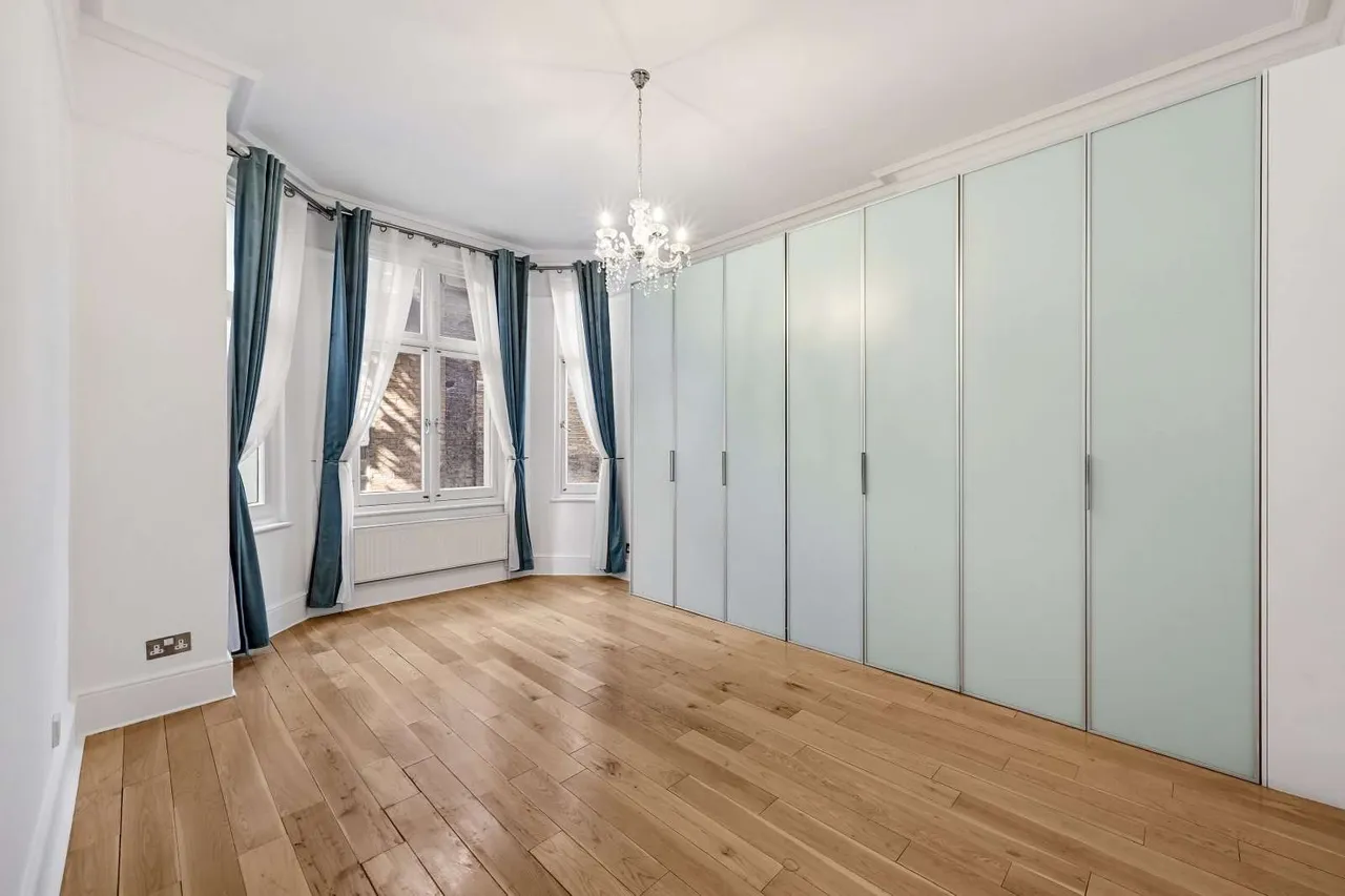 Iverna Court, Kensington, London, W8 6TU, photo 7