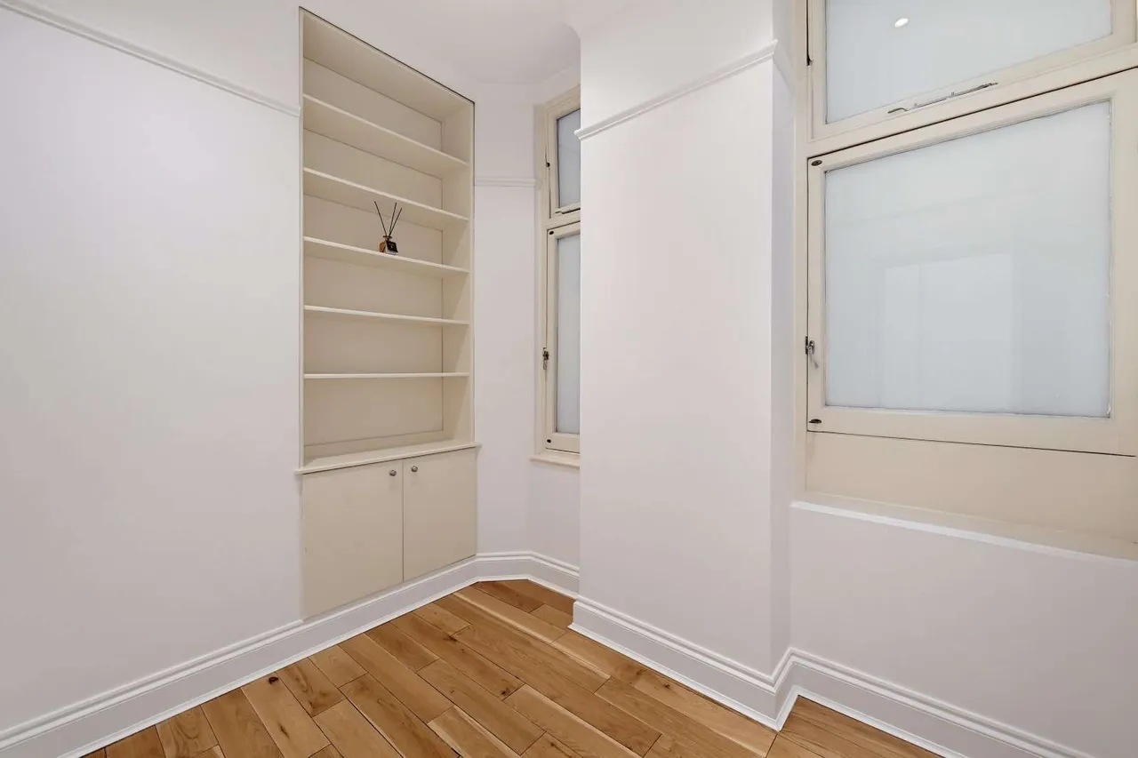 Iverna Court, Kensington, London, W8 6TU, photo 12
