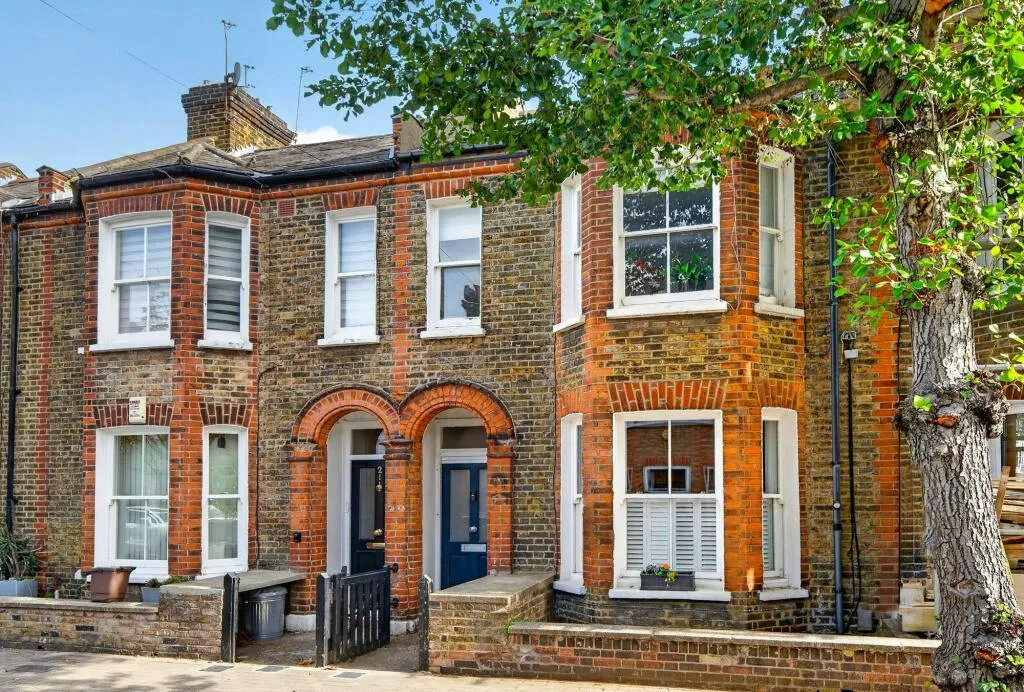 Ingelow Road, Battersea, SW8, photo 2