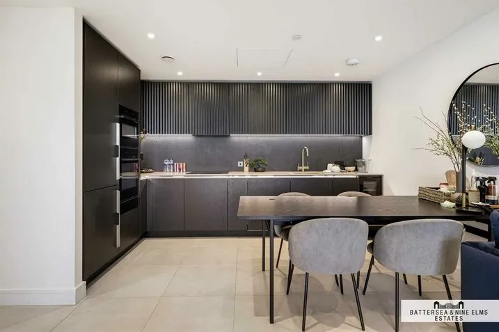 Linear Place, London, SW11, photo 2