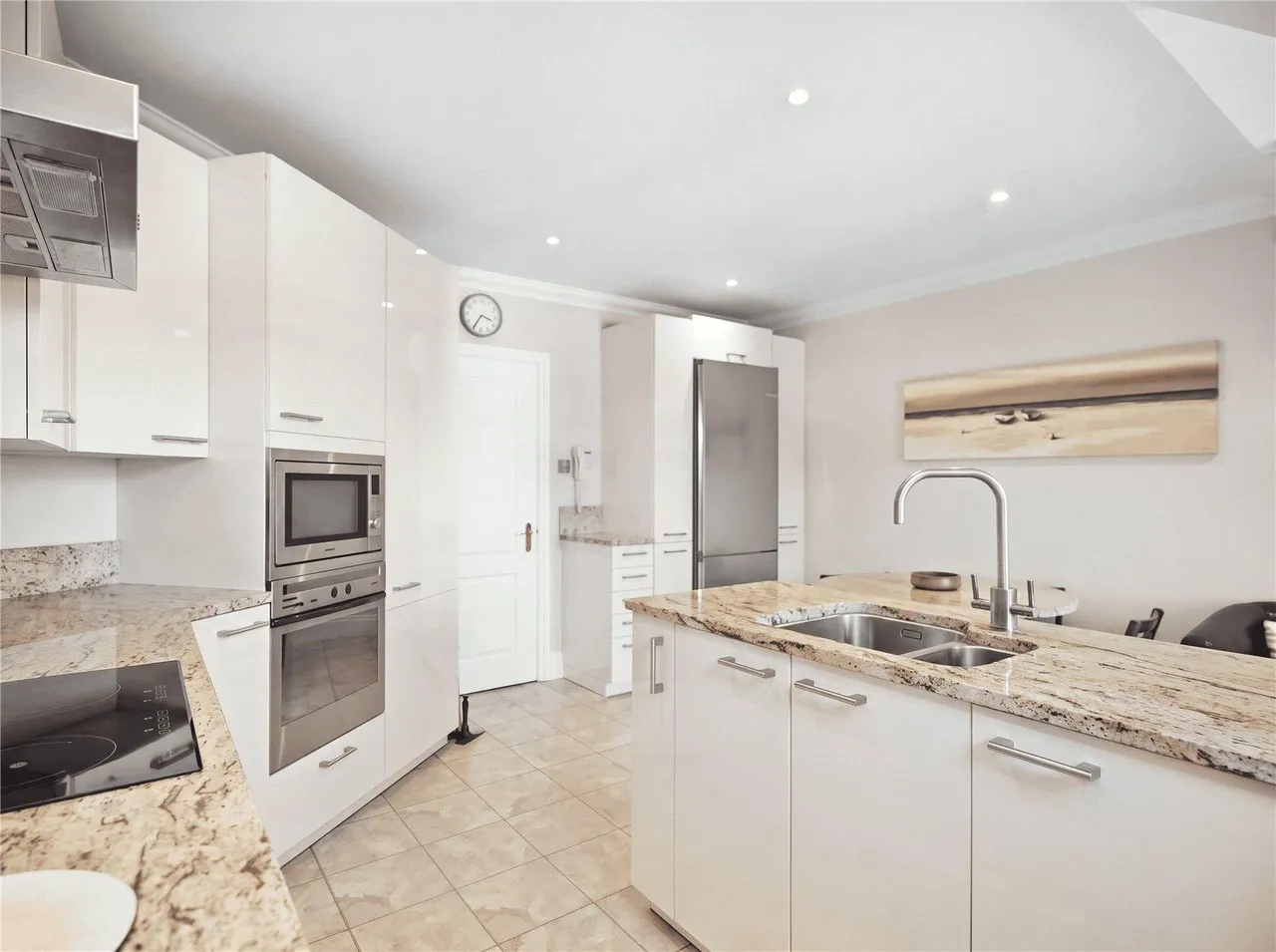 An Exceptional Duplex Penthouse with Panoramic Sea Views, photo 8