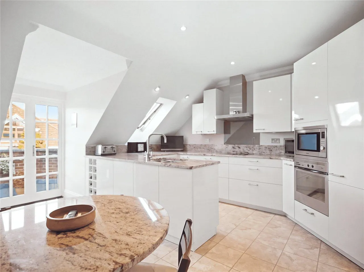 An Exceptional Duplex Penthouse with Panoramic Sea Views, photo 7