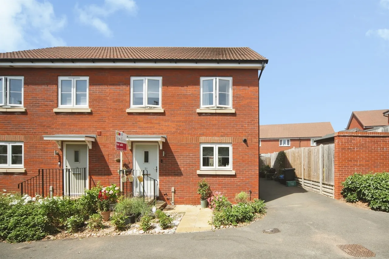 3 bed house for sale, Merton Road, Rumwell, TA4