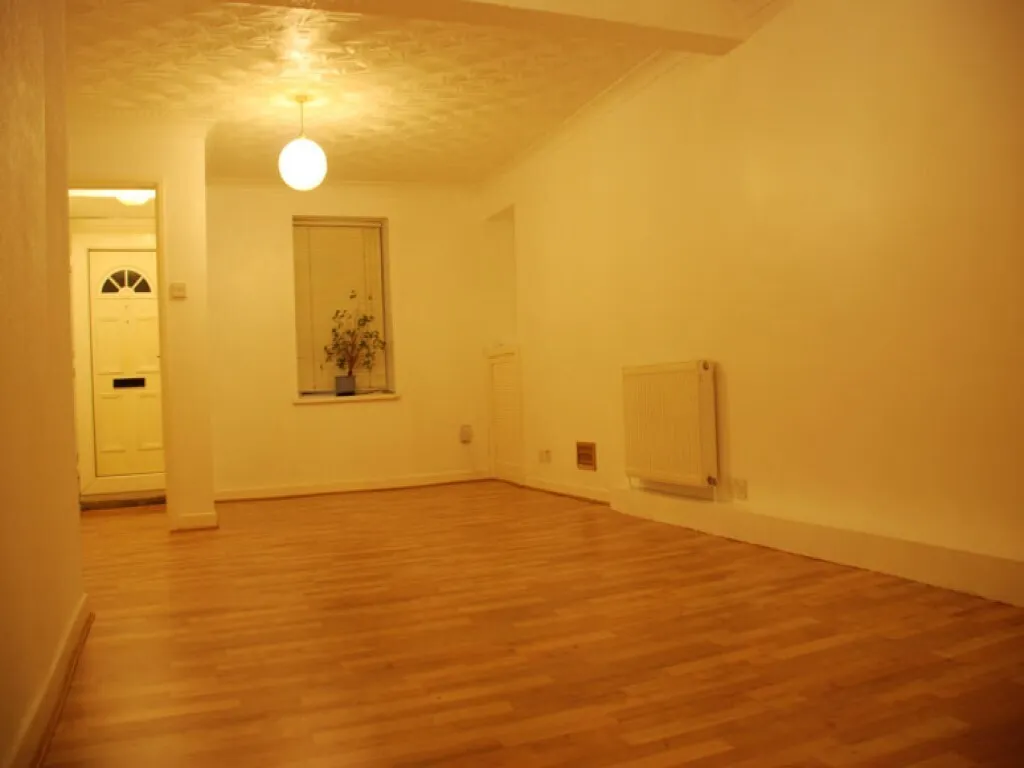 Hopkinstown Road, Pontypridd, CF37, photo 12