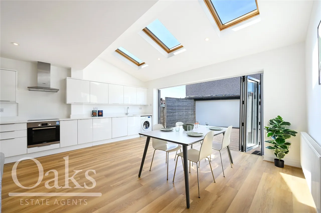 6 bed house for sale, Grayscroft Road, Streatham Vale, SW16