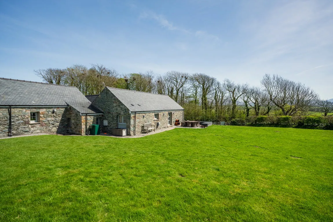 Dwyran, Llanfairpwllgwyngyll, Isle of Anglesey, LL61 6RR, photo 19