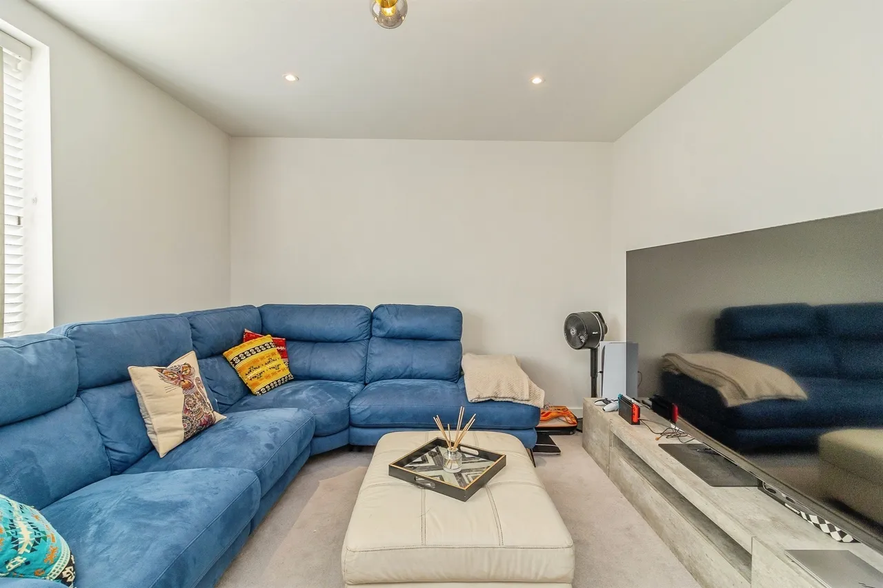 Cianchi Grove, Eagle Farm South, MK17, photo 3