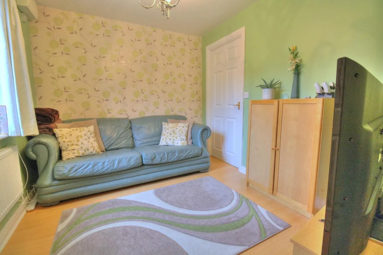 Saltwood Avenue, Milton Keynes, MK4, photo 9