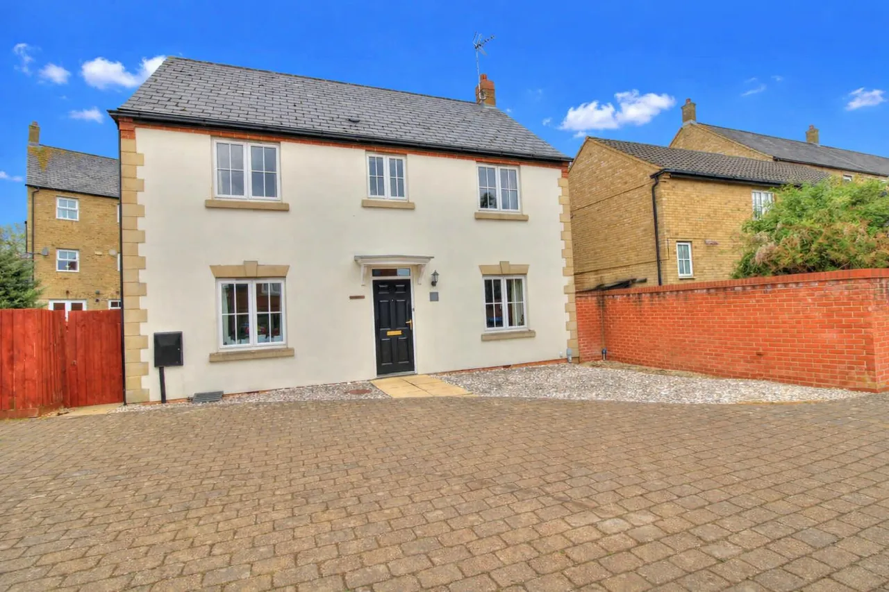 Saltwood Avenue, Milton Keynes, MK4, photo 30
