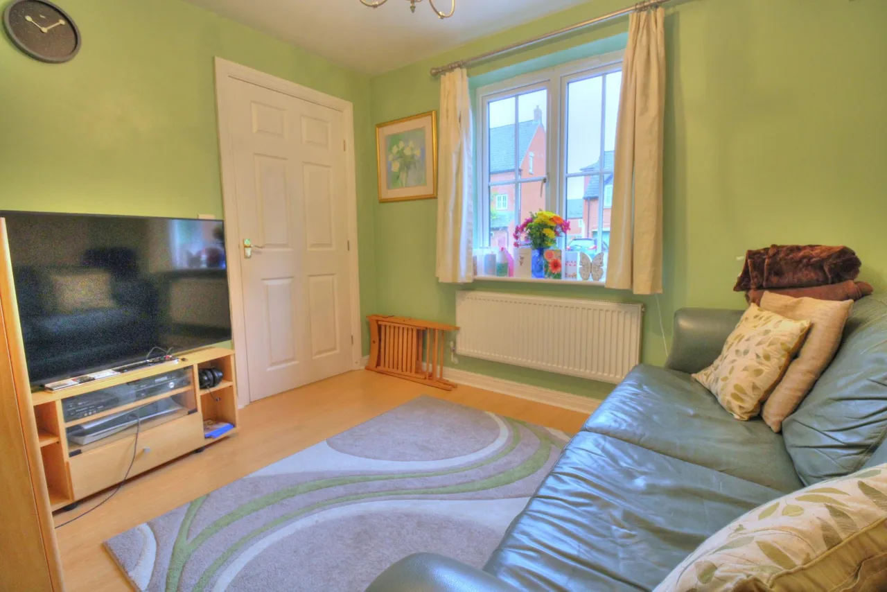 Saltwood Avenue, Milton Keynes, MK4, photo 10