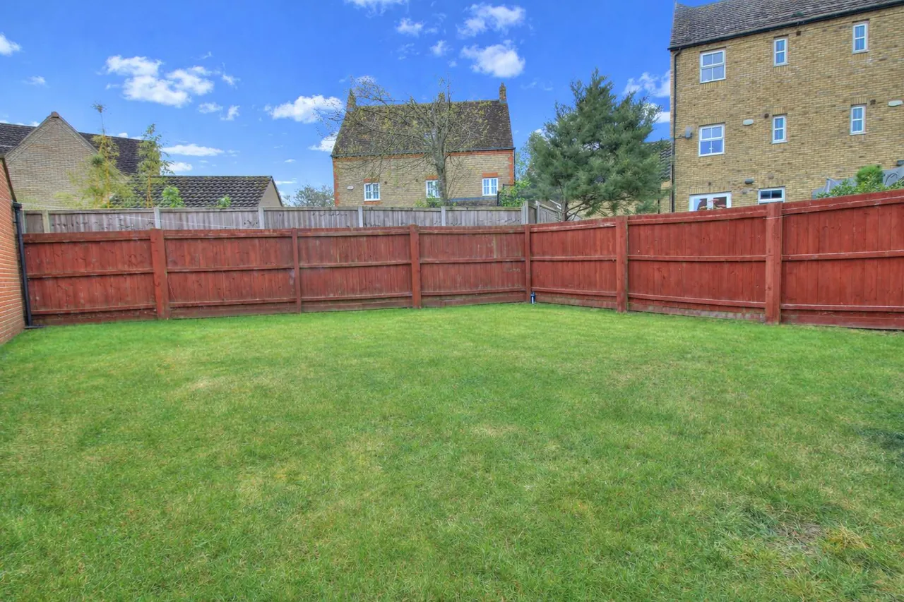 Saltwood Avenue, Milton Keynes, MK4, photo 28