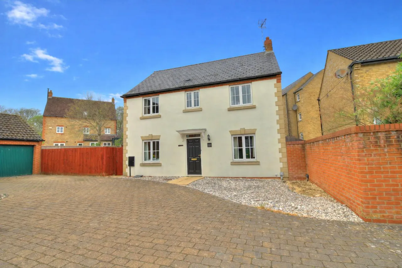 Saltwood Avenue, Milton Keynes, MK4, photo 31