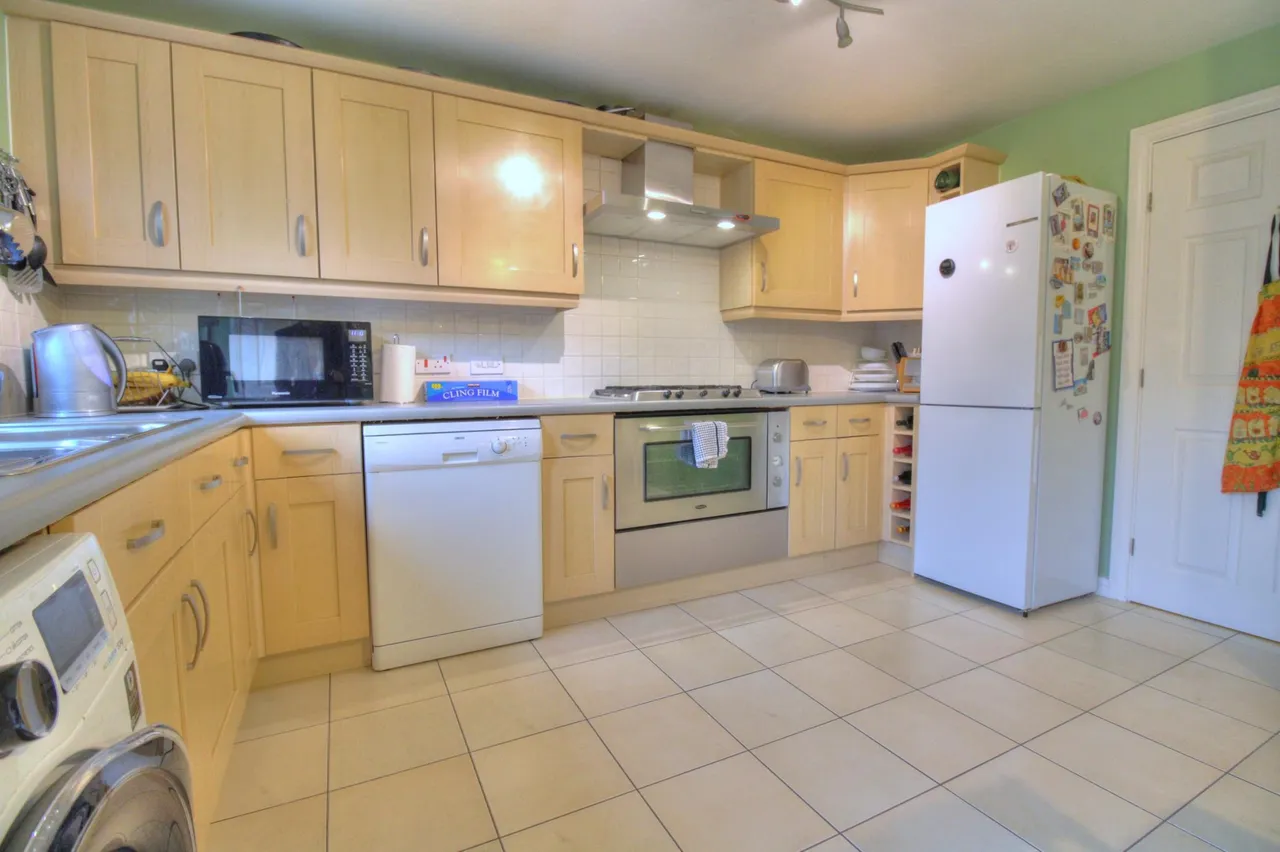 Saltwood Avenue, Milton Keynes, MK4, photo 14