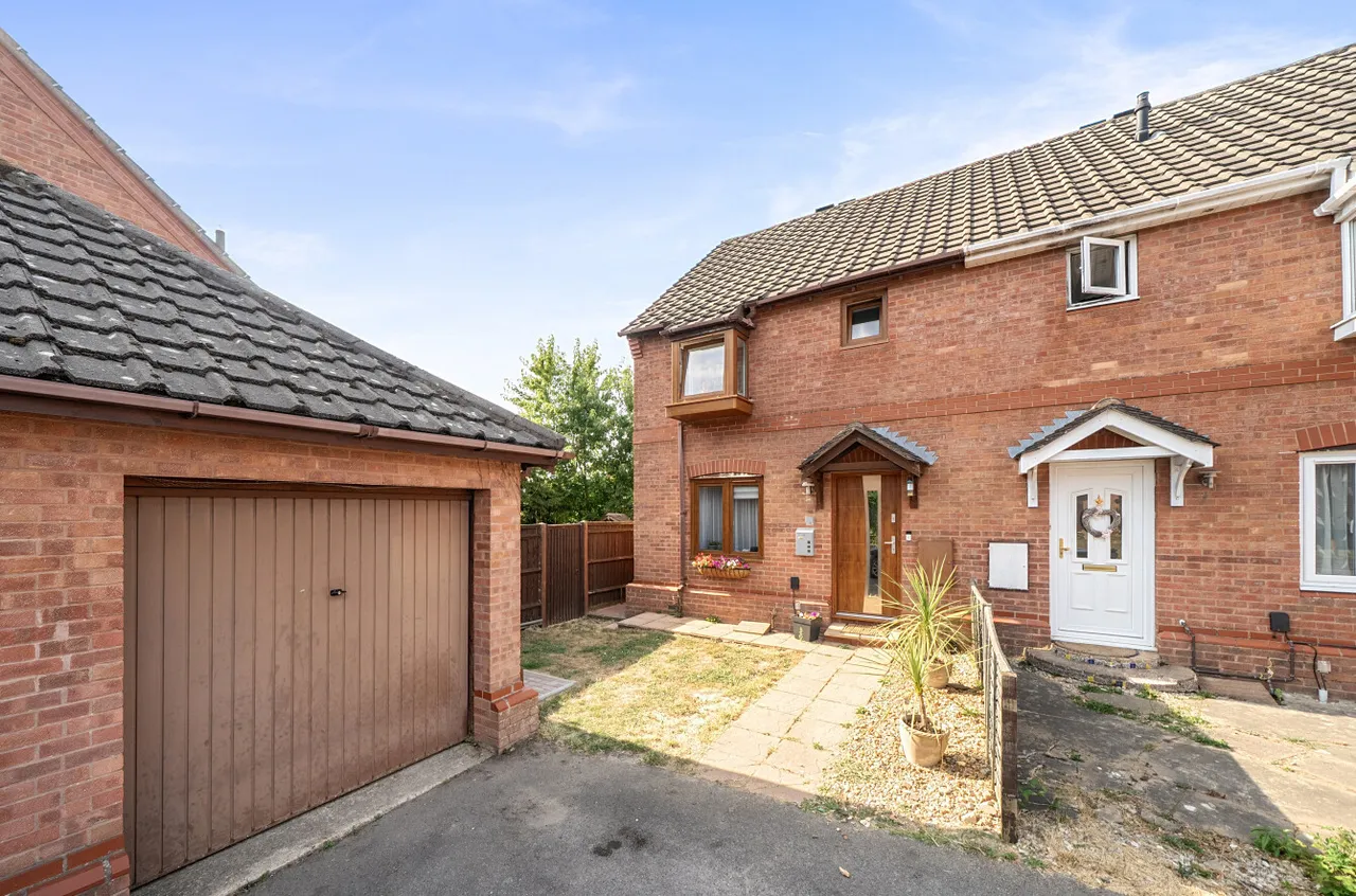 3 bed house for sale, Cowley Close, Maybush, SO16