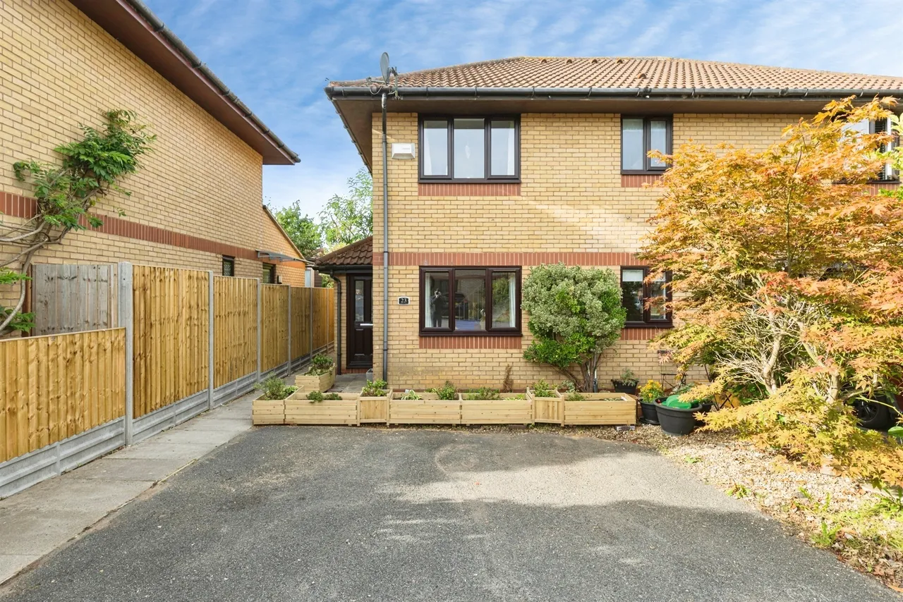 1 bed house for sale, Burano Grove, Wavendon Gate, MK7