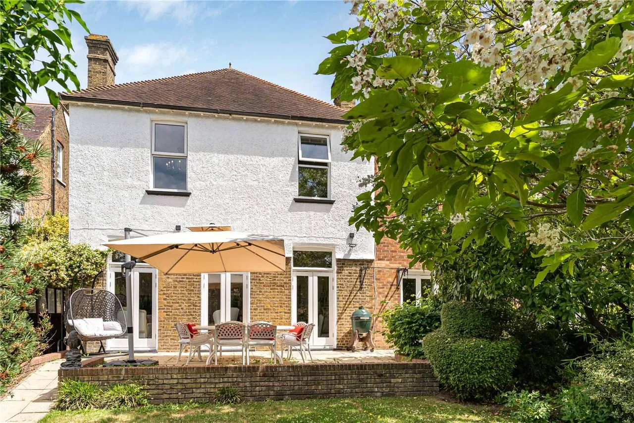 Rosemont Road, London, W3, photo 17