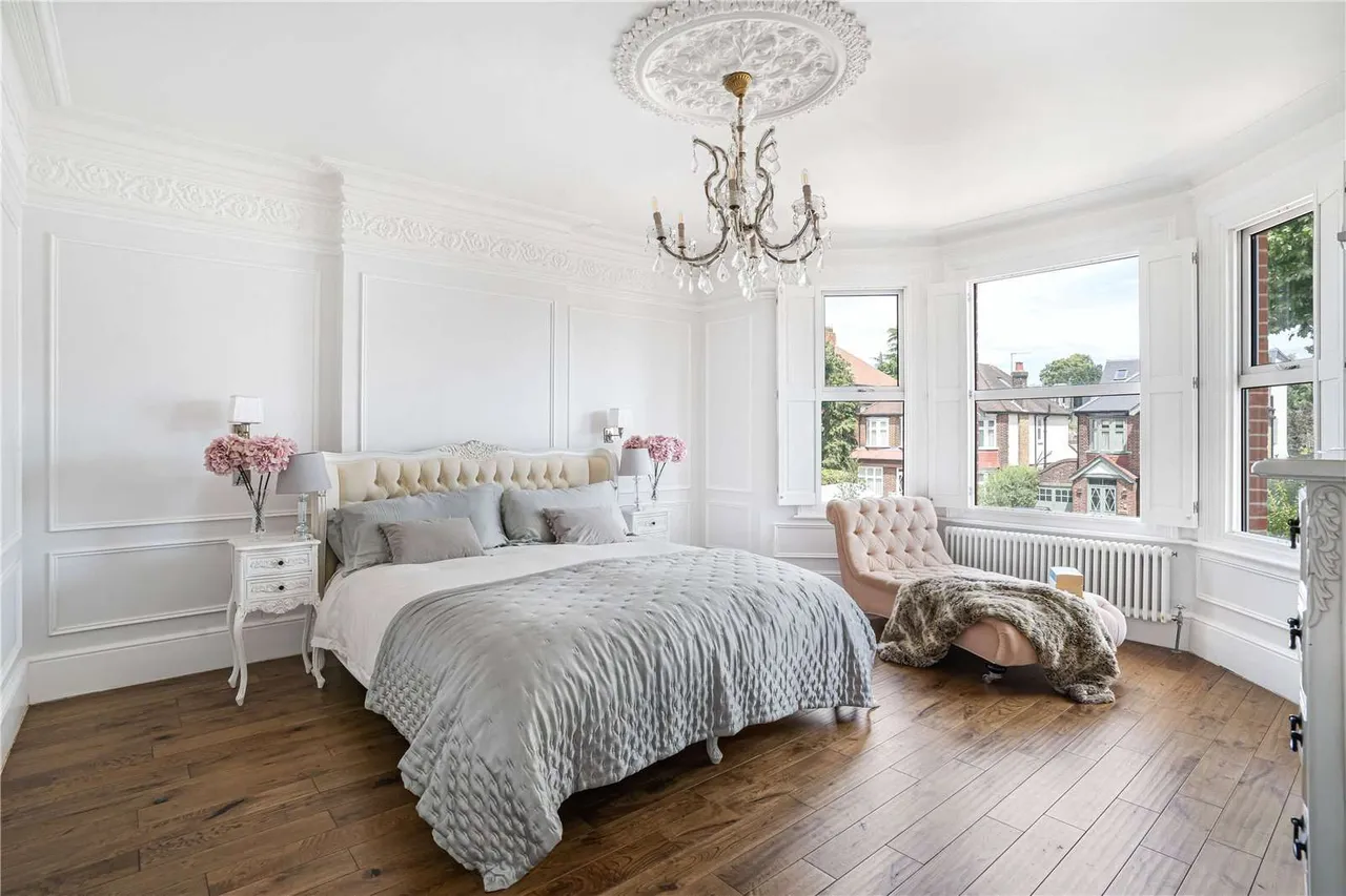 Rosemont Road, London, W3, photo 12