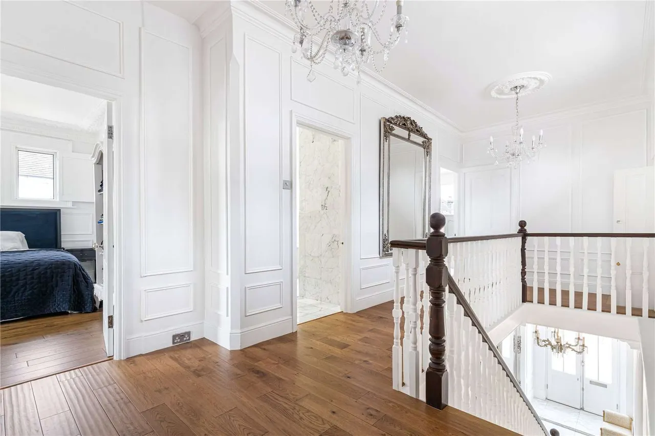 Rosemont Road, London, W3, photo 11