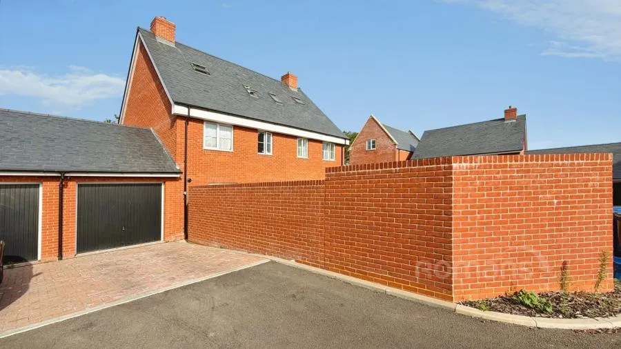 Hardinge Close, Wellesley, GU11, photo 5