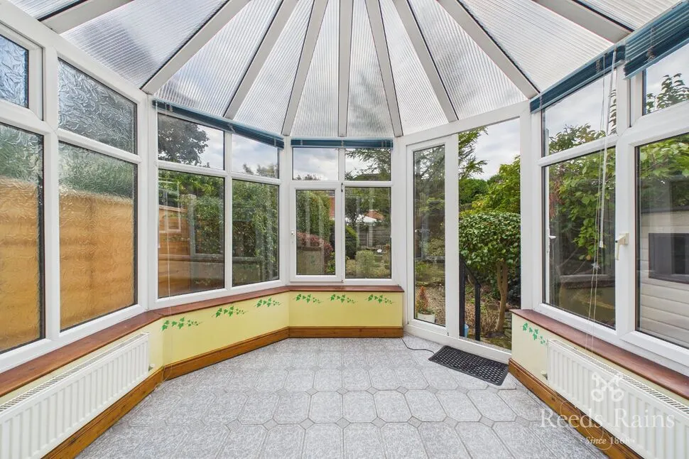 Bryn Drive, South Reddish, SK5, photo 8