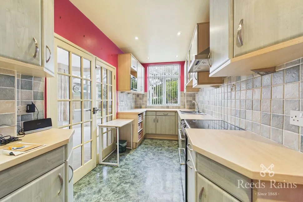 Bryn Drive, South Reddish, SK5, photo 5