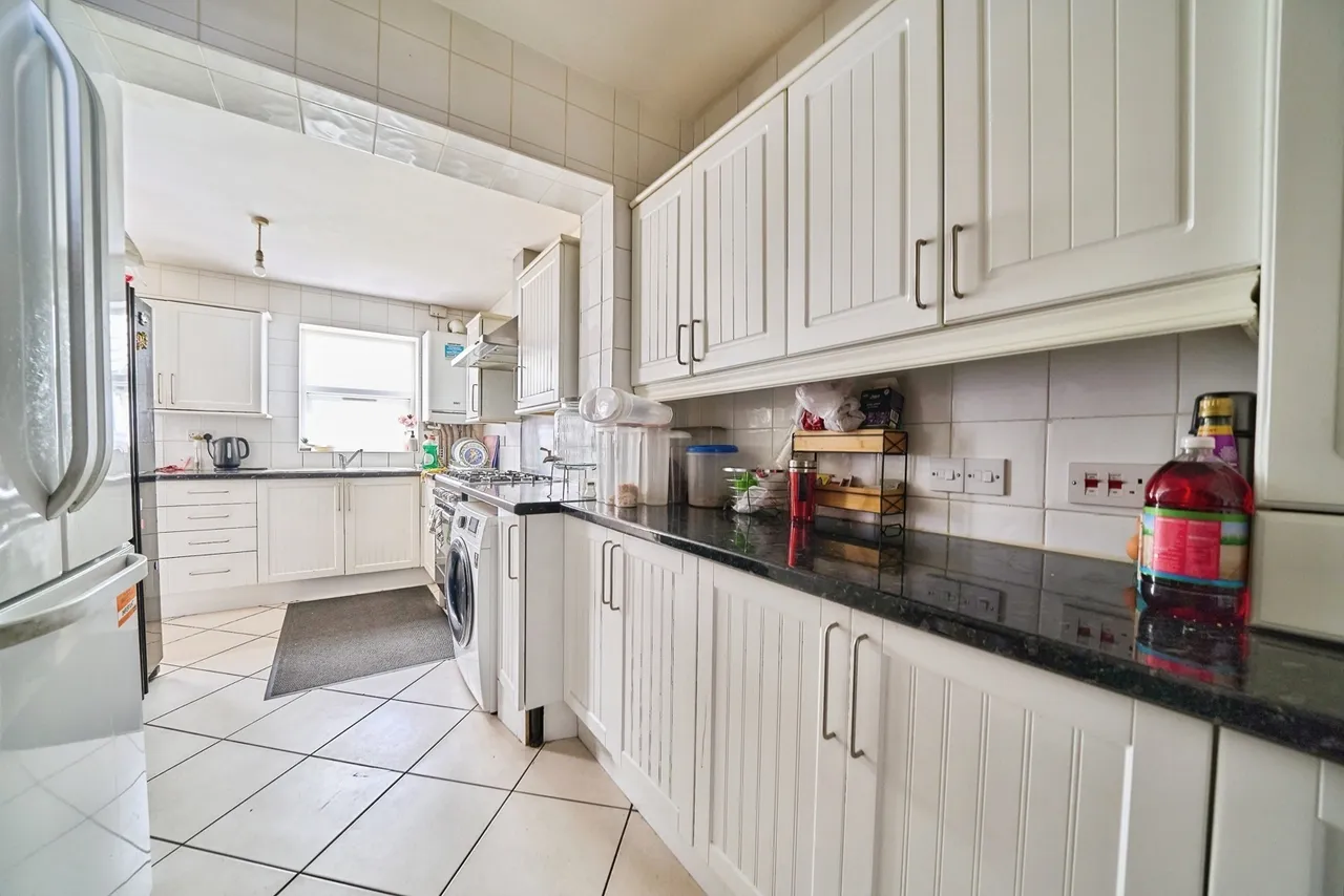 Lansdowne Road, Ilford, IG3, photo 7