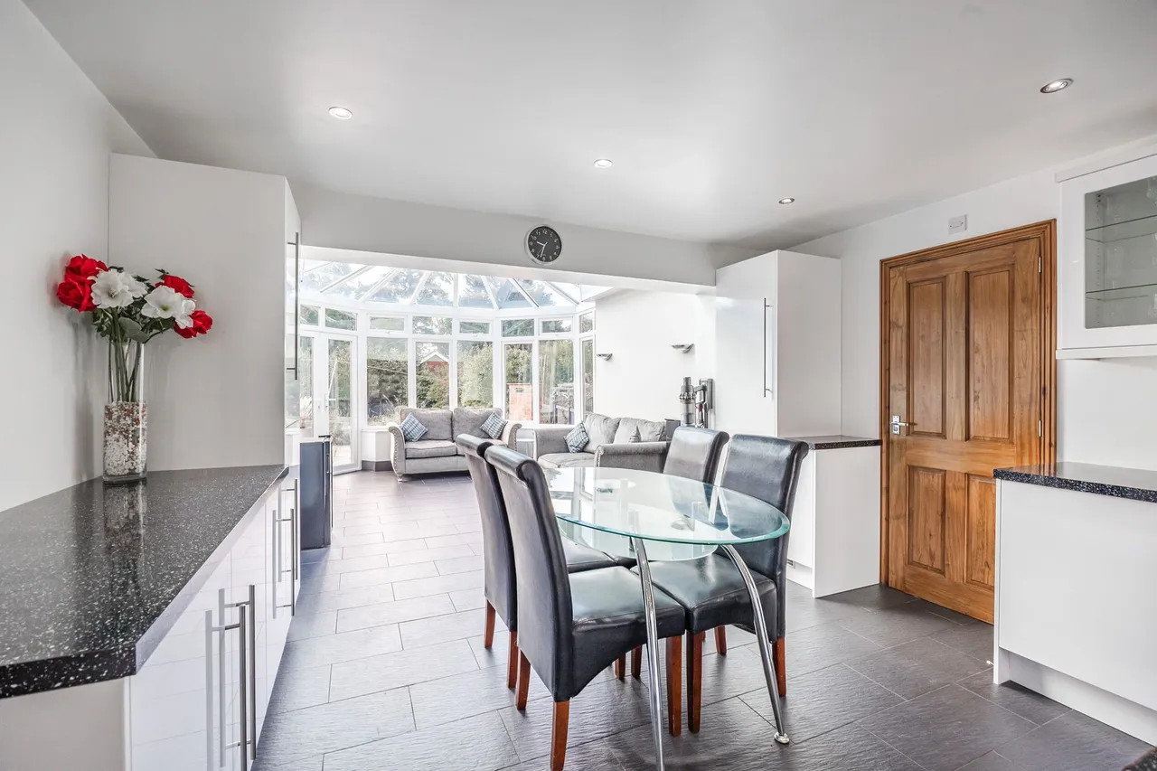 A Wonderfully Flexible Home in Postwick, photo 5