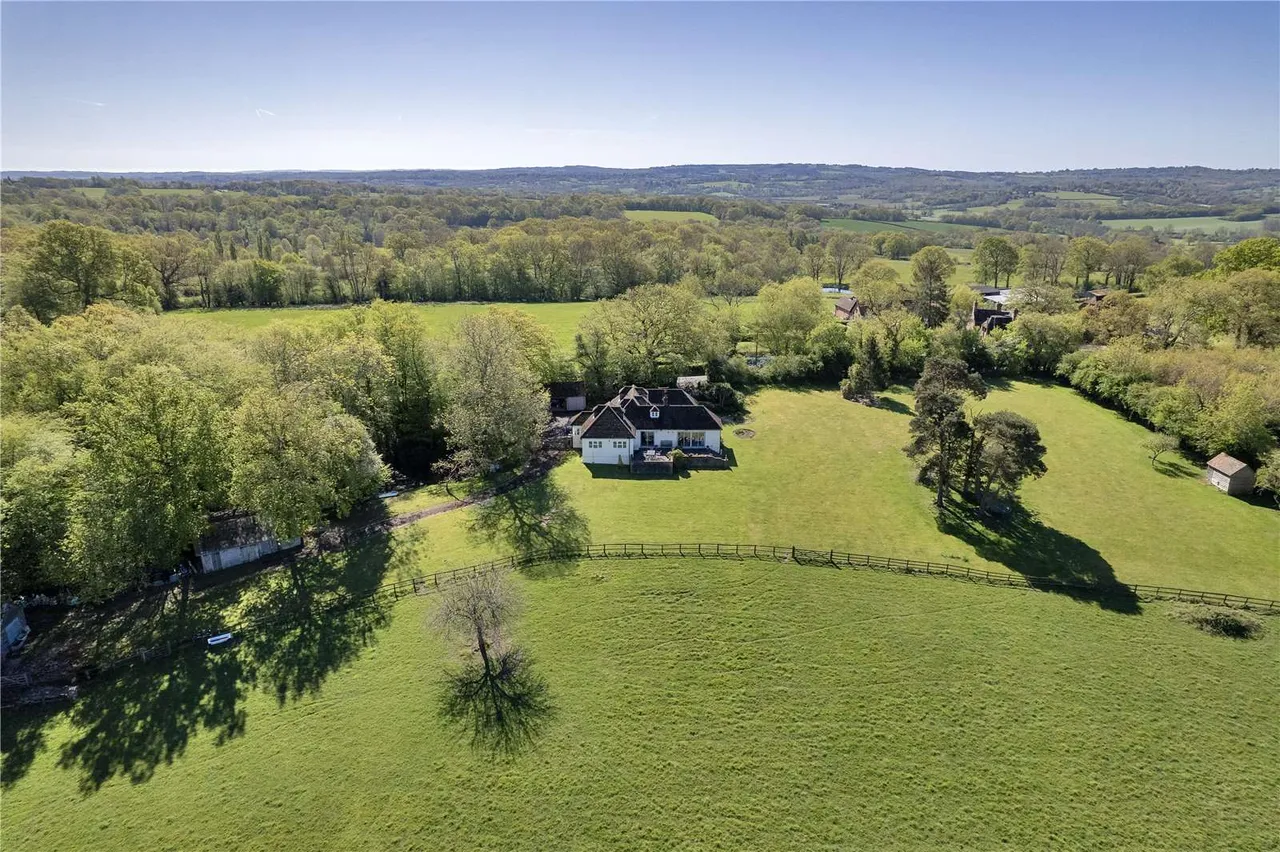 4 bed house for sale — Churchsettle Lane, Wadhurst, East Sussex, TN5 6NH