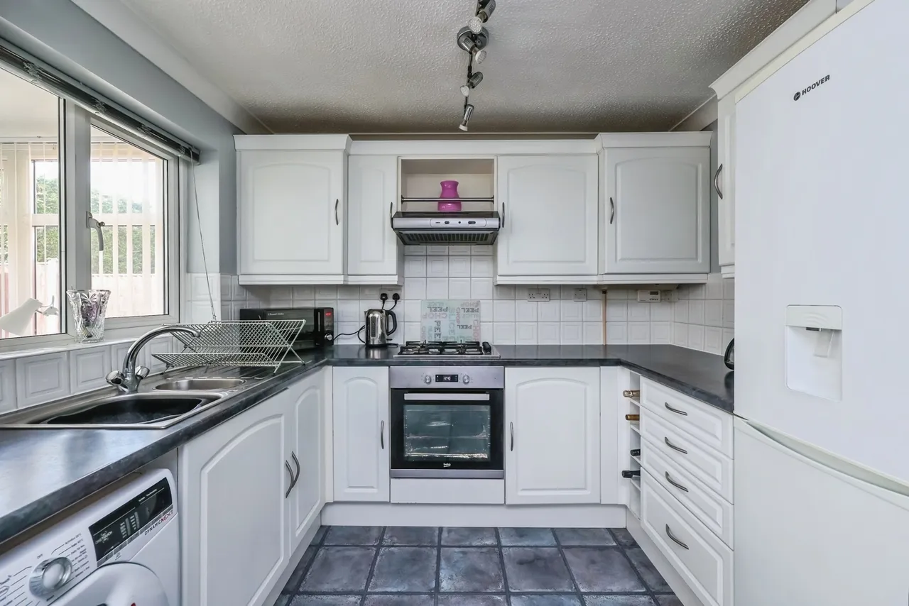 Hazel Meadows, Hucknall, Nottingham, Nottinghamshire, NG15, photo 2