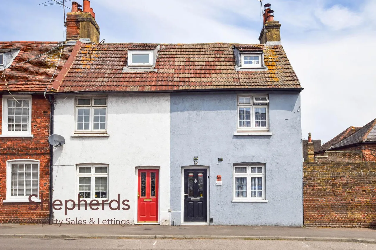 2 bed house for sale, Church Lane, Cheshunt, EN8