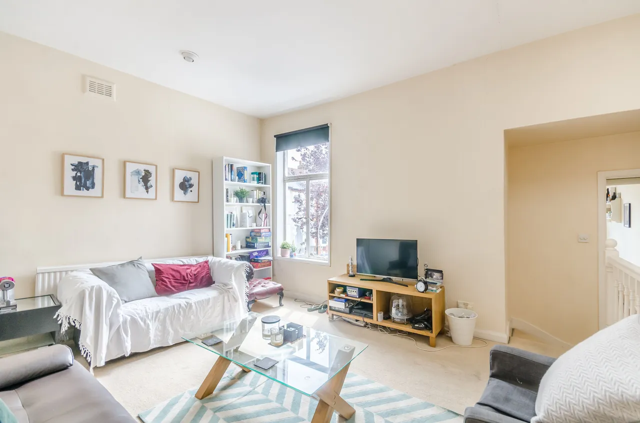 76 Wakehurst Road, London, photo 4