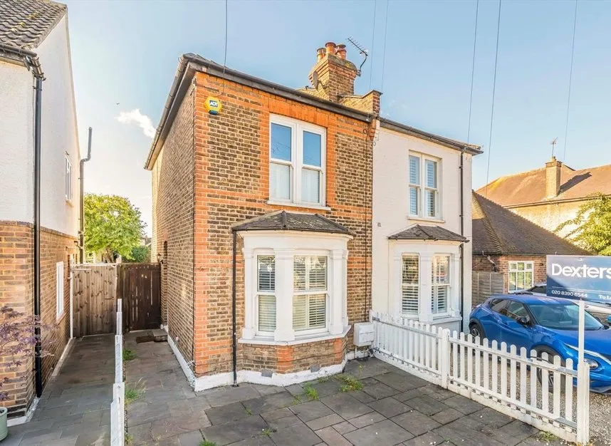 3 bed house to rent, Tolworth Park Road, Surbiton, KT6