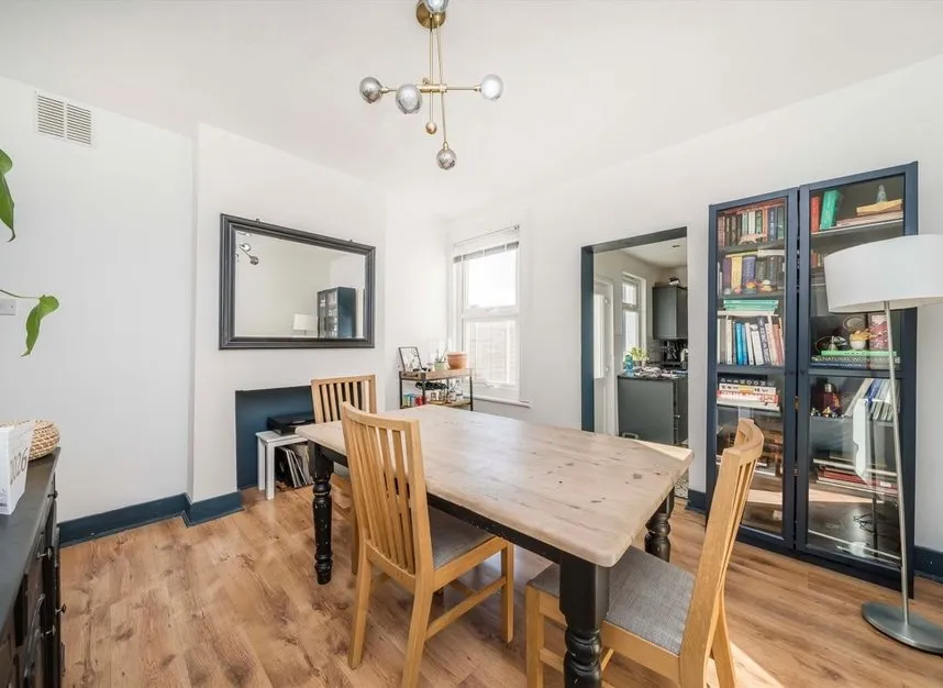 Tolworth Park Road, Surbiton, KT6, photo 3