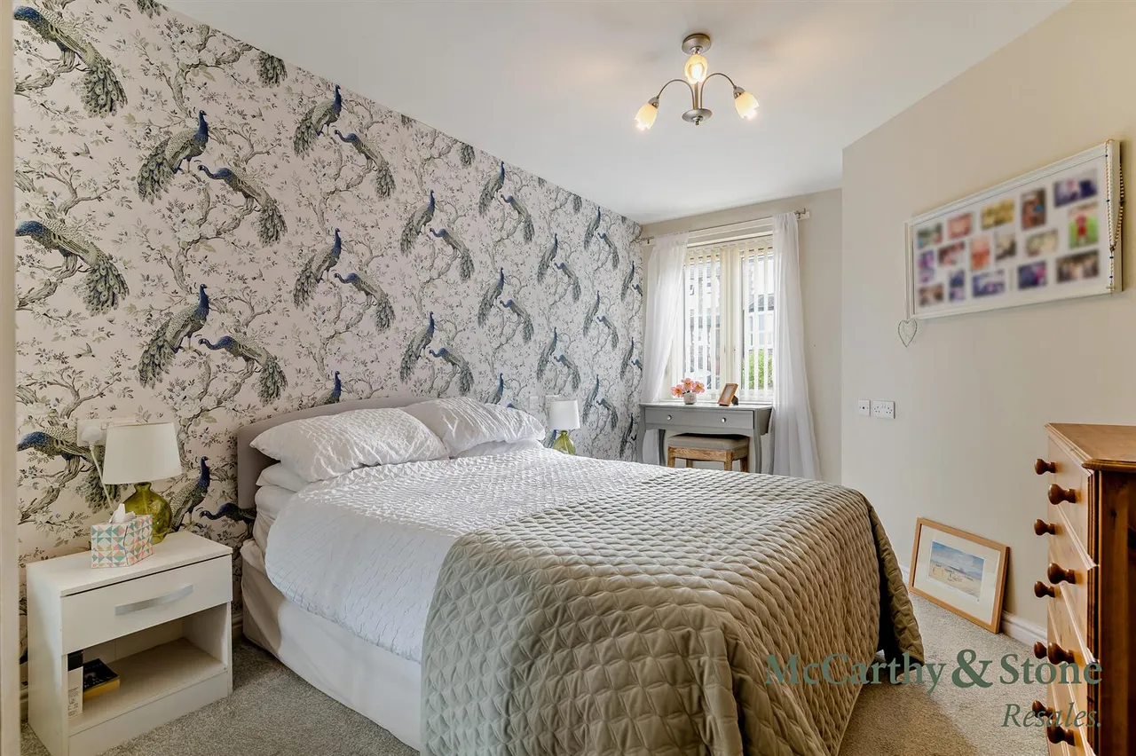 Overnhill Road, Downend, BS16, photo 6