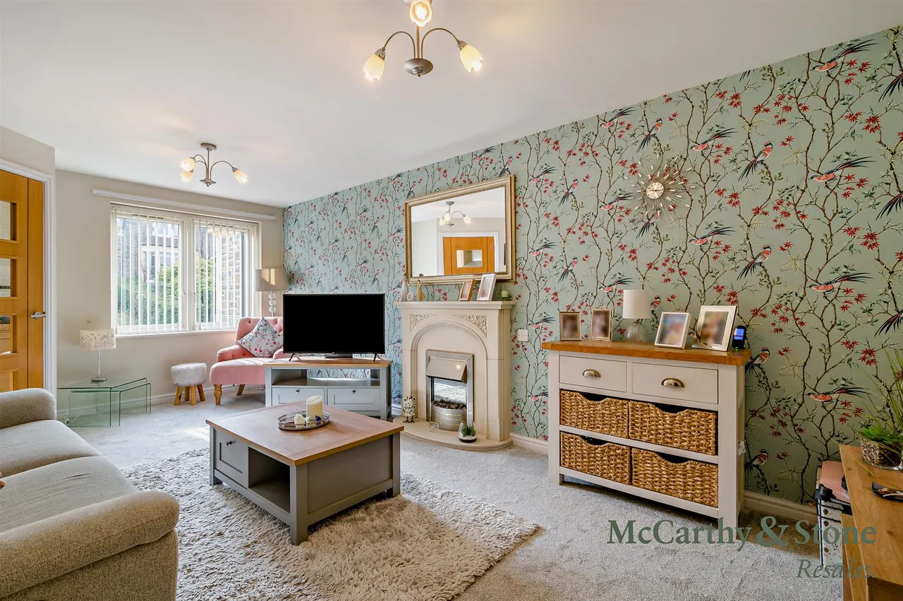 Overnhill Road, Downend, BS16, photo 3