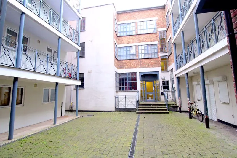 John Street, Luton, LU1, photo 9