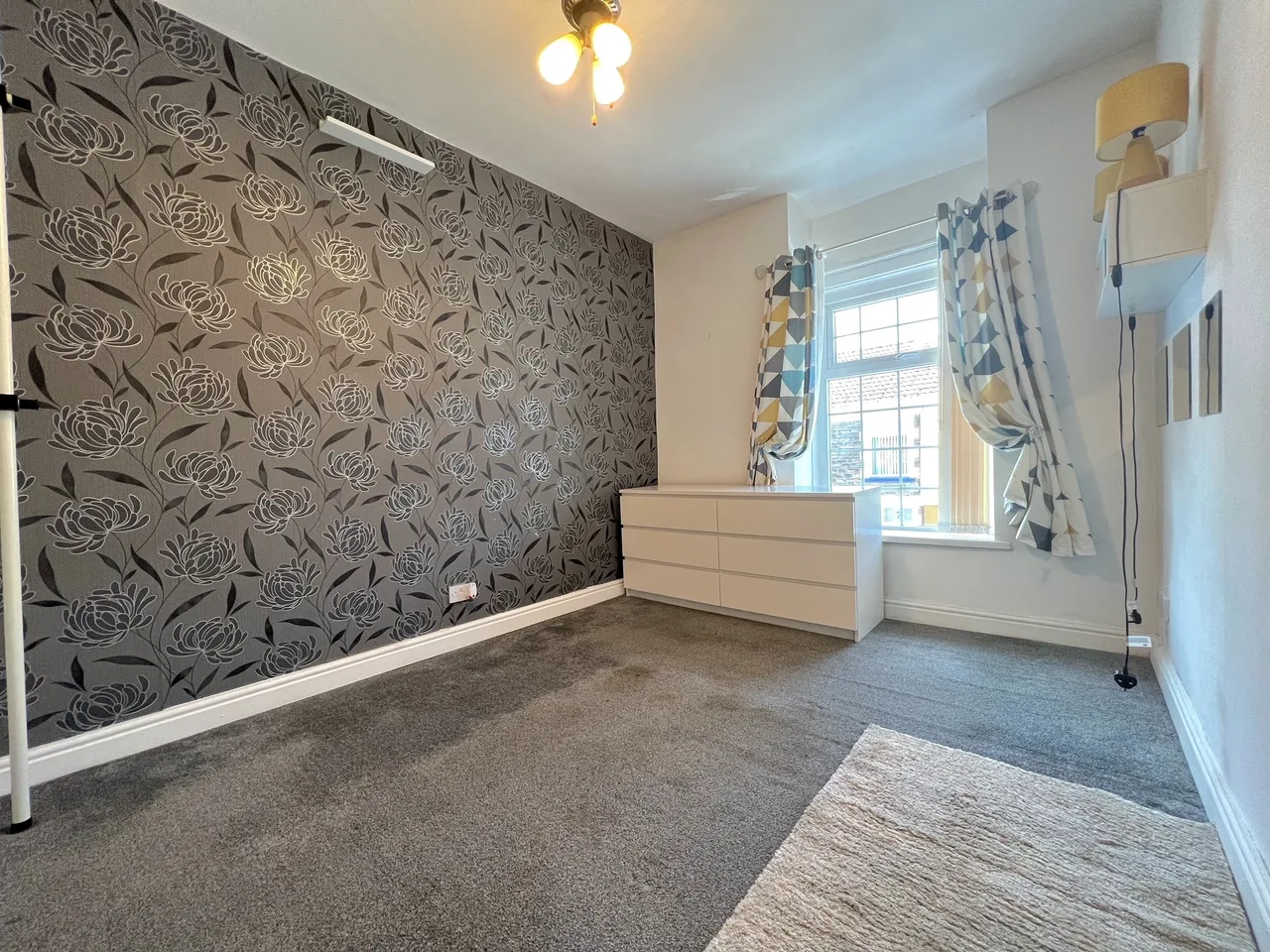 Middle Street, Pontypridd, CF37, photo 9