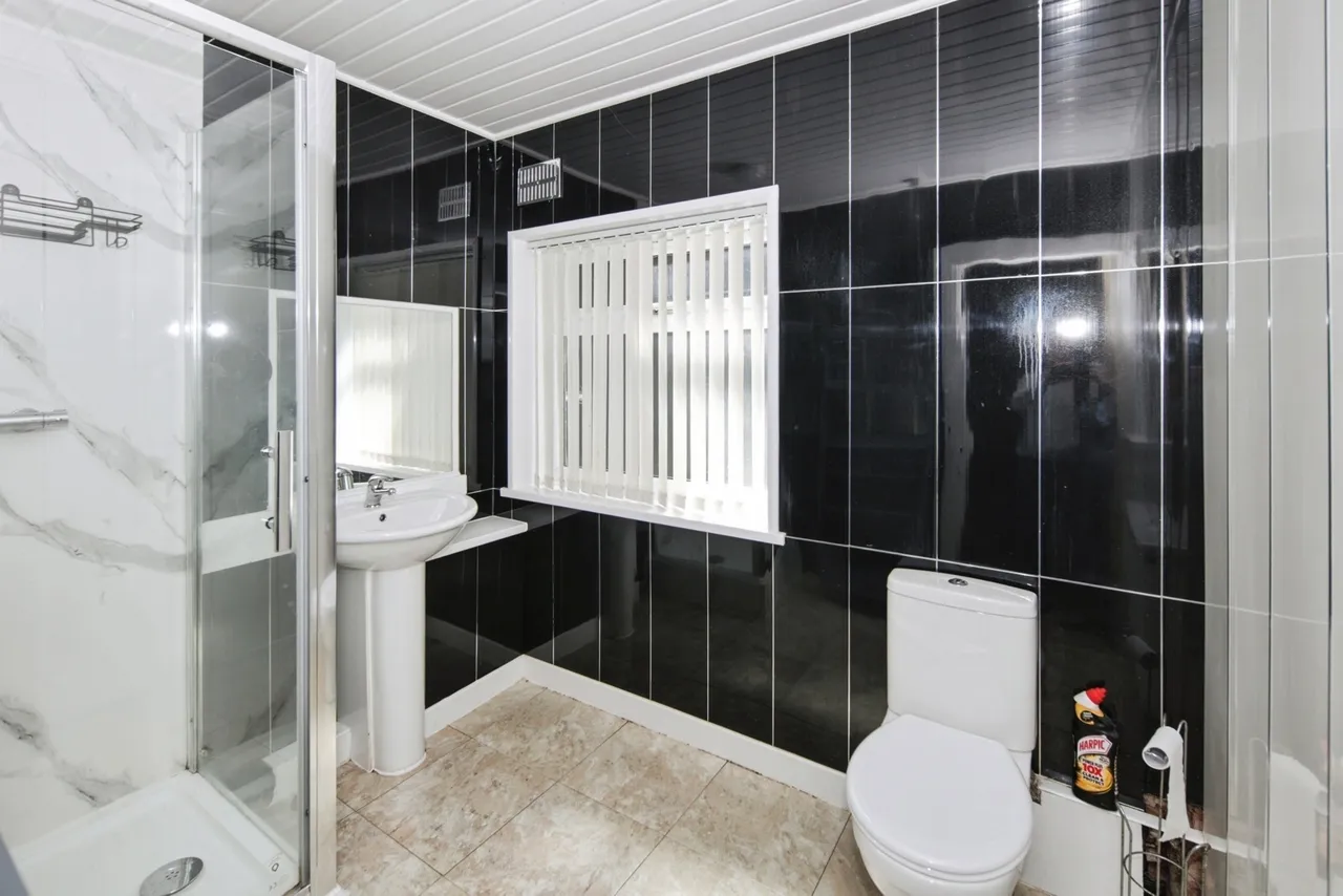 Land Lane, Marston Green, Birmingham, B37, photo 13
