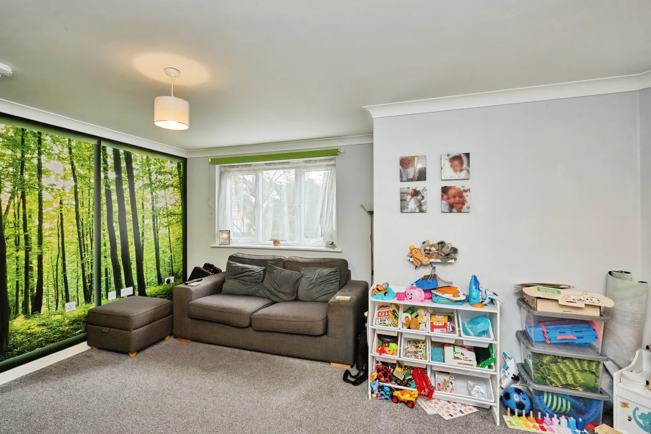 52 Snowberry Road, Newport, photo 5