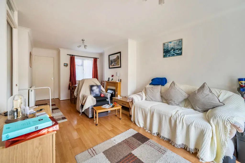 Coverdale, Heelands, Milton Keynes, Buckinghamshire, MK13 7LZ, photo 2