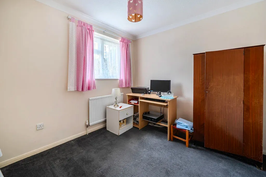 Coverdale, Heelands, Milton Keynes, Buckinghamshire, MK13 7LZ, photo 8
