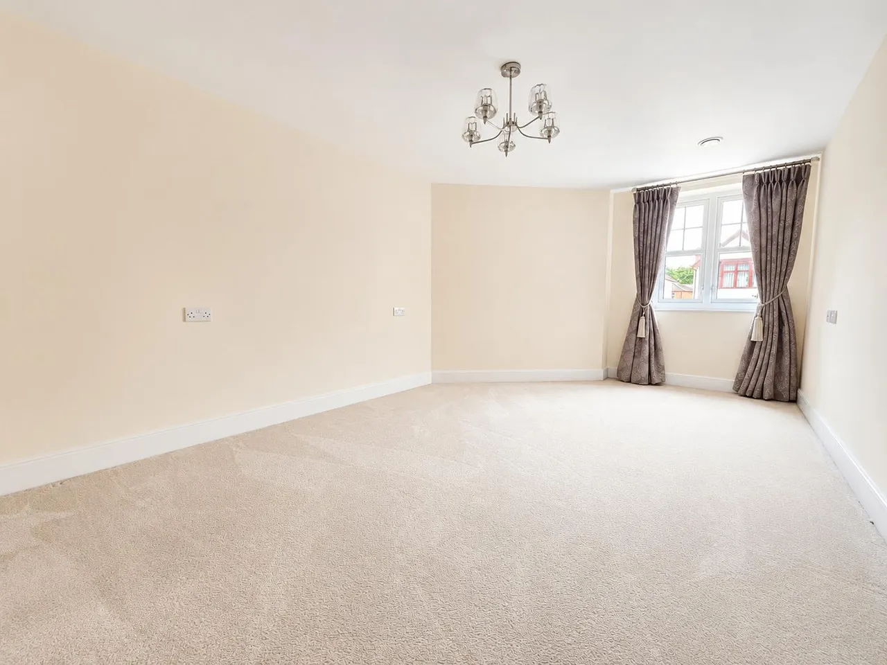 St. Lukes Road, Maidenhead, SL6, photo 5