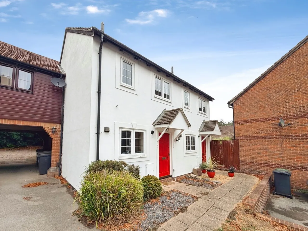 2 bed house for sale — Gander Drive, RG24